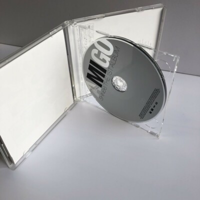 【激レア✨直筆サイン入り】SHINee『AMIGO』1ST ALBUM 激レア✨直筆サイン入り】SHINee『AMIGO』1ST ALBUM - メルカリ
