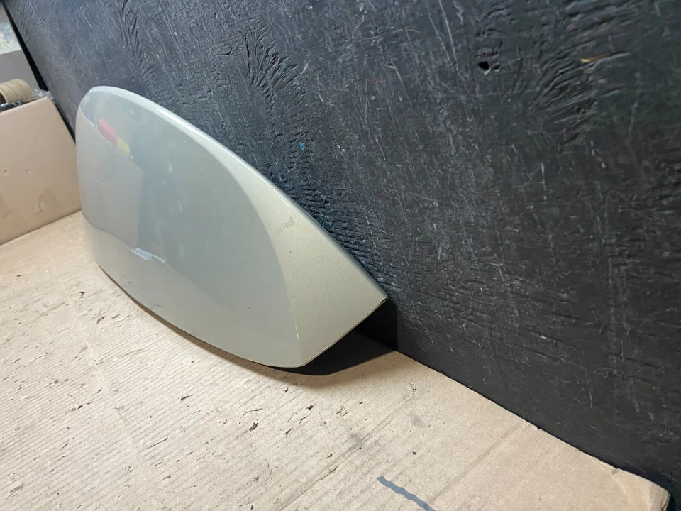 Chevrolet Traverse 2013 a 2017 alerón trasero alerón tercer freno i3593 DG fabricante original Foto 2 de 4