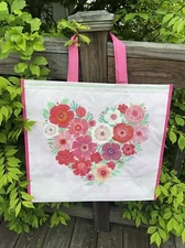TJMaxx Shopping Bag Beautiful HEART ❤️ In FLOWERS 🌸 Reusable Tote Bag HAPPY