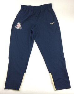 nike men's sweatpants with zipper pockets
