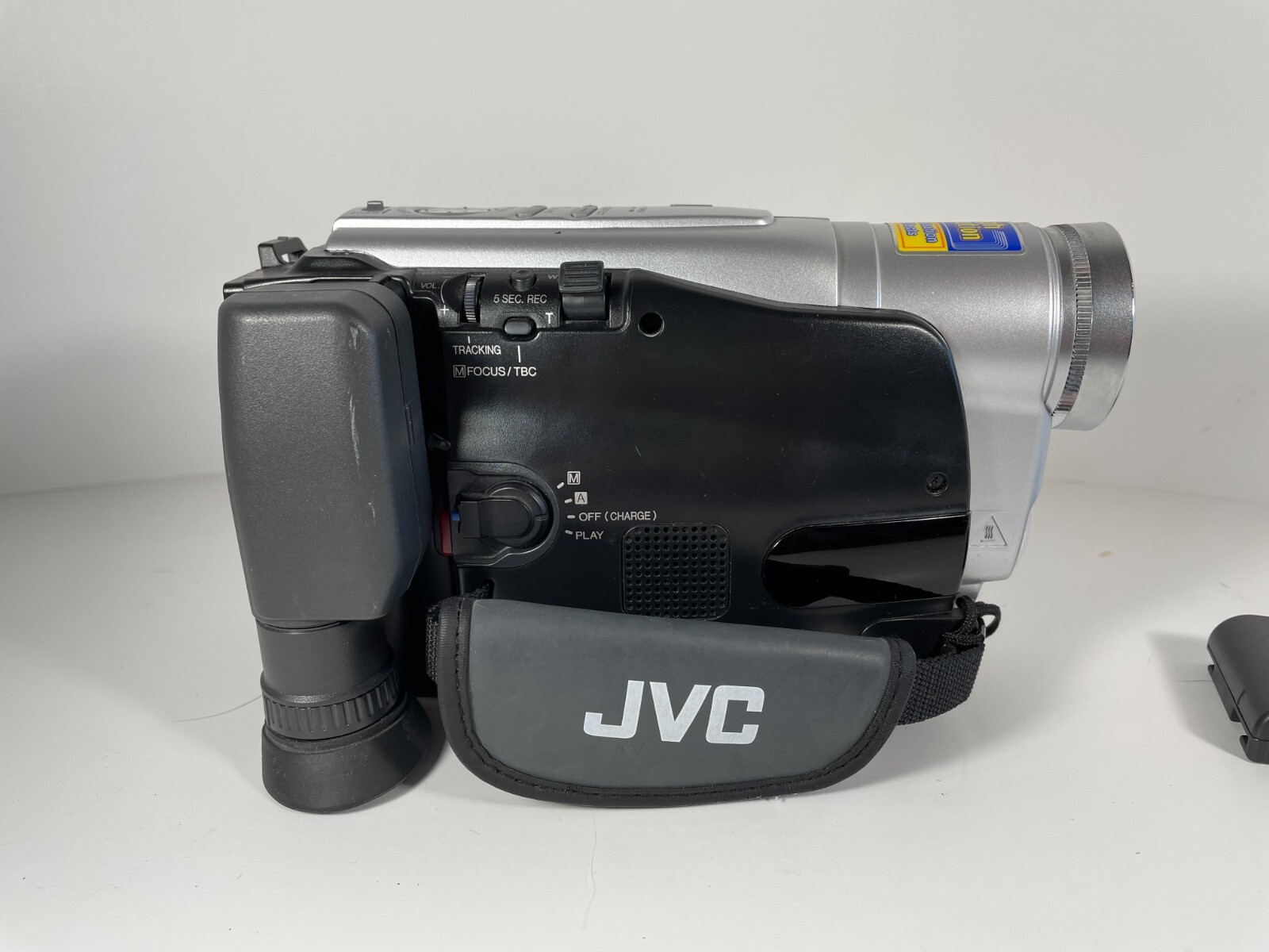 Parts or Repair JVC SXM260 Camcorder Silver Super VHS Recorder 700x