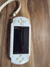 Sony PSP-1000 Ceramic White Handheld System