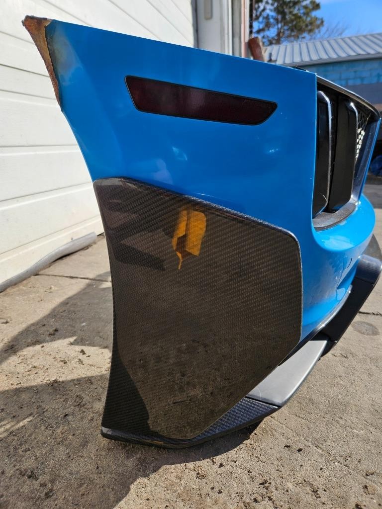 2017-2023 Audi R8 Plus OEM Rear Bumper Cover & Aftermarket Carbon Fiber Trim Ara