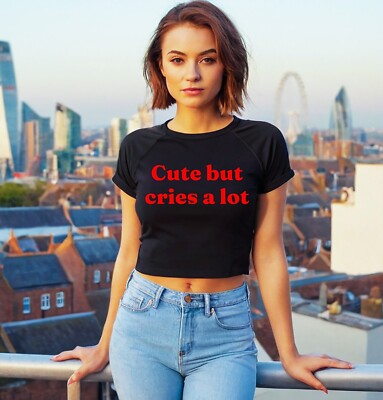 Süß aber weint viel | T-Shirt Damen | Frauen Teen Crop Top