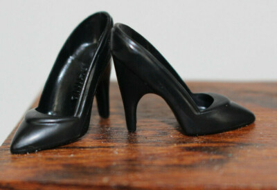 Barbie Doll Black Arch High Heels Shoes Clothes Fashion Accessory Pumps Stilleto