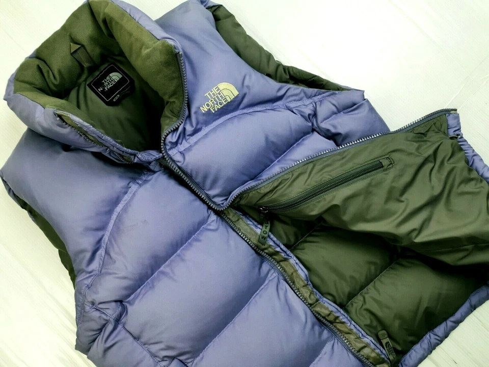 LO ÚLTIMO Mujeres THE NORTH FACE NUPTSE 700 EDREDÓN PLUMÓN ACOLCHADO CHALECO PÚRPURA Chaqueta M Foto 3 de 4