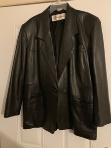 jaqueta feminina de couro preta