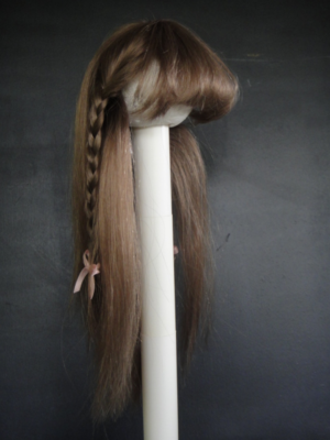 PERRUQUE blonde en mohair pour poupée ancienne, vintage ou