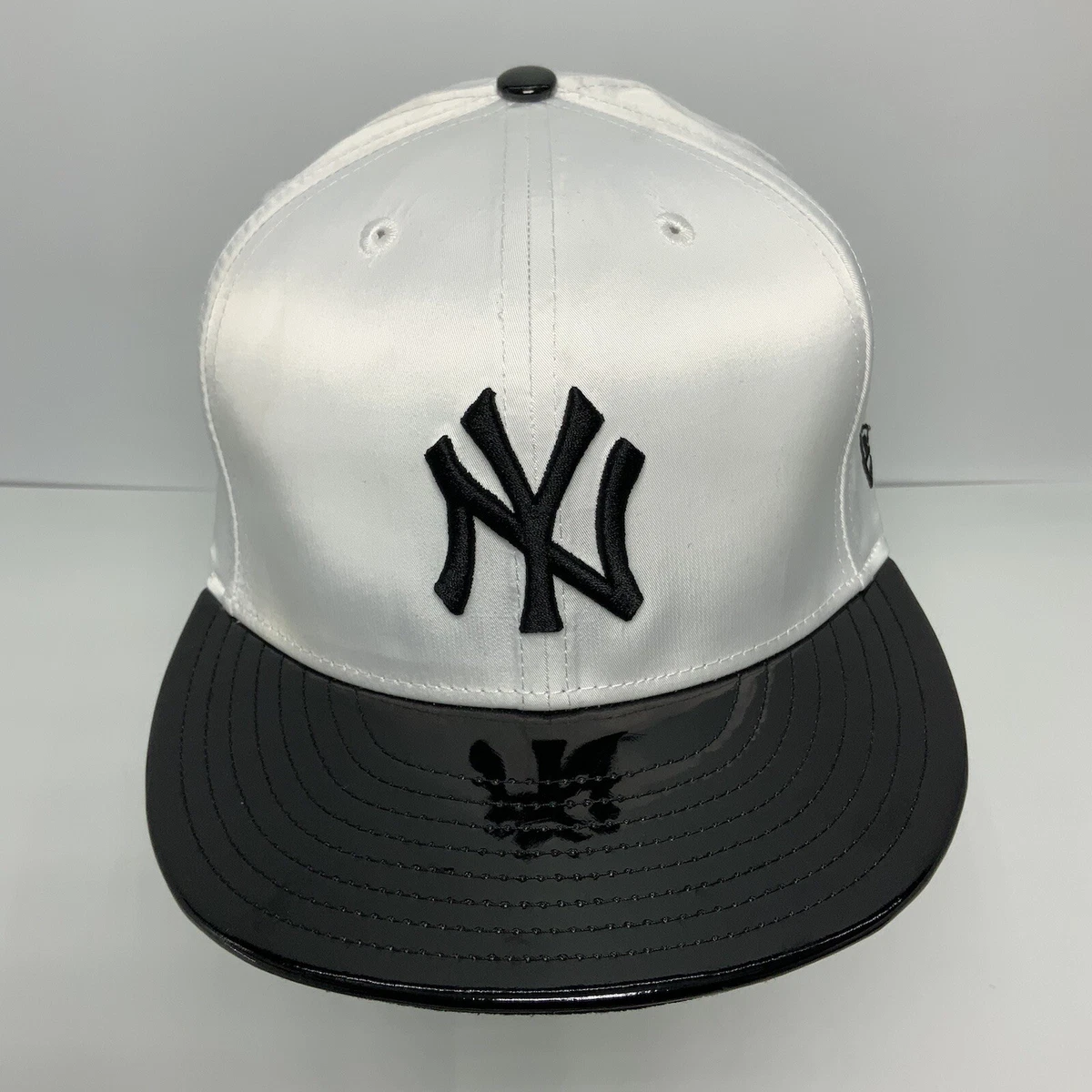 New Era Cap MLB NY Yankees Black, White 59FIFTY Fitted Hat