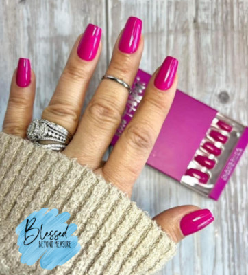 Red Aspen Press On Nails~Belinda's Garden Romance~Magenta~Coffin~Medium