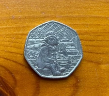 2018 PADDINGTON BEAR AT THE TRAIN STATION 50p coin Fifty Pence 