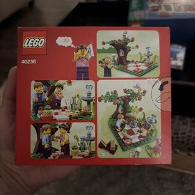 LEGO Seasonal 40236 Romantic Valentine Picnic Retired Sealed NEW Building Set