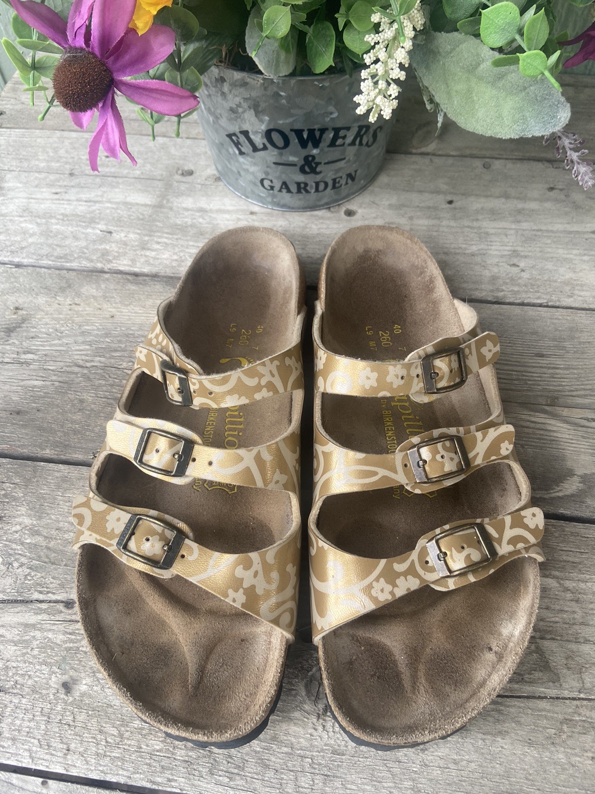APL Sandali Birkenstock Papillio metallizzati floreali 3 cinturini taglia 40 stretti 9 US ECCELLENTI