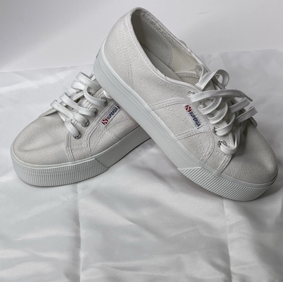 Women&rsquo;s 7 Nwob White