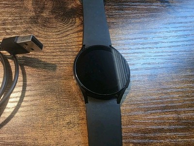 Samsung Galaxy Watch4 40mm Black 16GB Wear OS Smartwatch