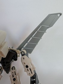 LEGO 8685 Bionicle Toa Kopaka, 100% Complete W/ Weapon & Zamor Spheres!!