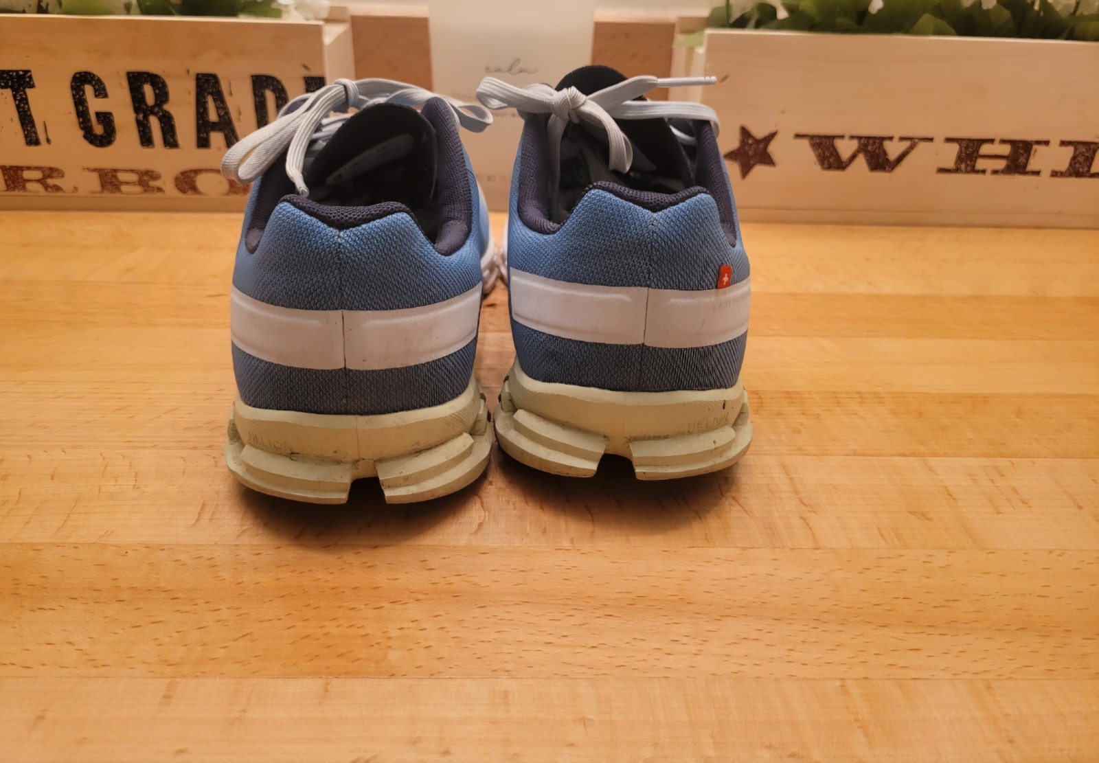 On Running Cloudflow Running Sneakers Niagara/Mea… - image 4