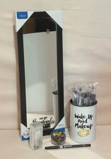Wake Up / Make Up Beauty Brush & Mirror Makeup Bundle