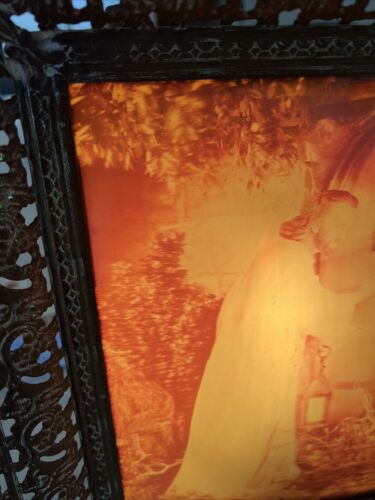 Vintage Lighted Religious Jesus Hologram Lenticular Brass Picture Frame 15.5" - Picture 8 of 13