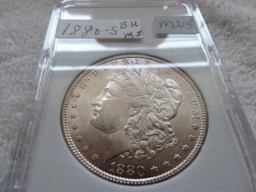 WOW !!! 1880-S  MORGAN   90% SILVER - A DEFINATE BEAUTIFUL MS COIN (M215)