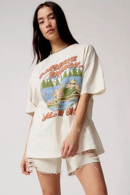urban outfitters conserve energy call in sick tee size XS/S New