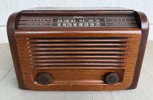 1947 Delco R1226A Antique Wood Radio - Restored /Works!