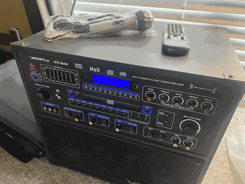 VocoPro GigMan Professional Karaoke System Multi Mixing Amp W/ Remote & 36 discs - Picture 3 of 17