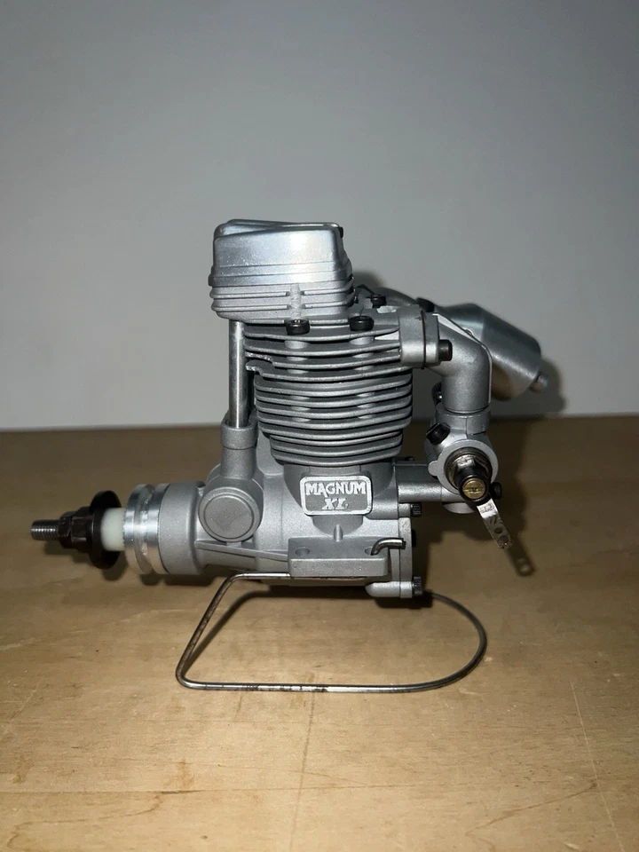 Magnum XL Series Model FS 61 R/C Motor RC Airplane Glow Four Stroke Engine - Image 3 of 4