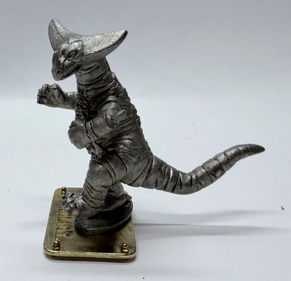 FIGURA PELTRE GAMORA ULTRA HOMBRE 3" 1995 HORIZONTES ULTRACOM Foto 2 de 4