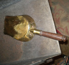 Antique Victorian/Edwardian Carved wood & Brass Coal Scuttle /Purdonium 20x14x13 — photo 10