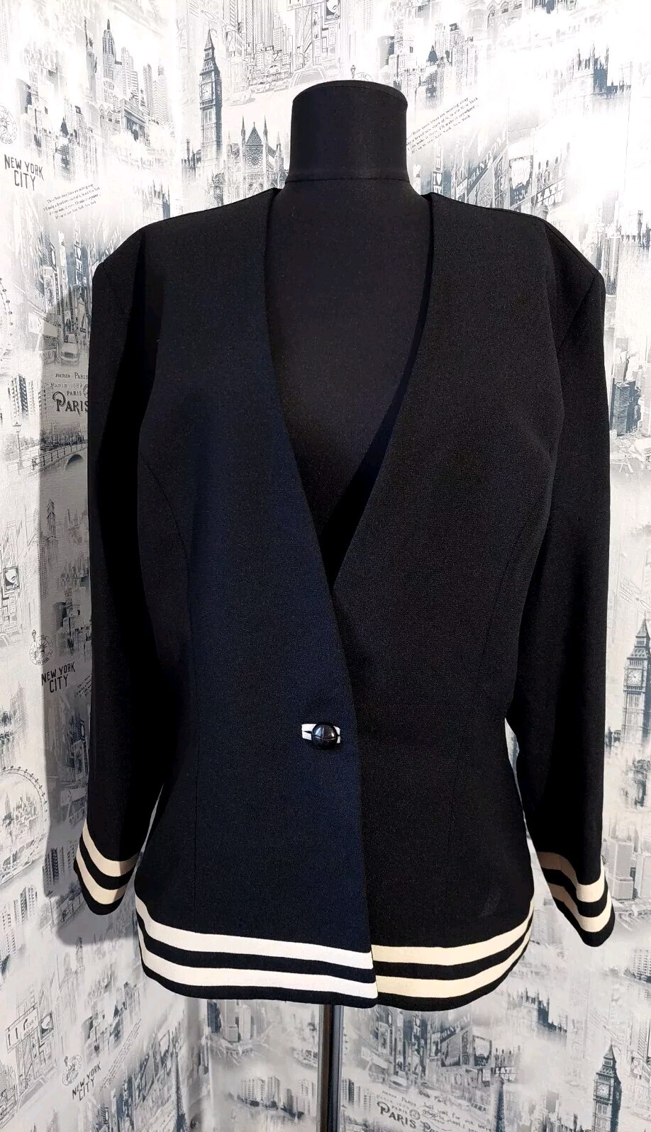 JOSEPH RIBKOFF Jacket Black Solid Beige Striped 1… - image 1