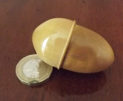 Antikes Tagua Nuss Ei Etui oder Fingerhut Etui