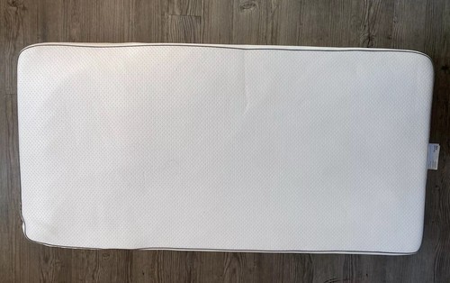 John Lewis Cot Mattress 60 X 120cm with washable Removable Cover. 10cm Deep. - Picture 4 of 11
