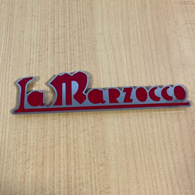 La Marzocco Original OEM GB5 S Logo-Abzeichen hinten rot - hergestellt in Italien (D.4.037)