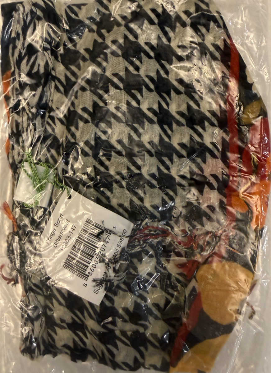 ラッキー VERA BRADLEY SCARVES DISCONTINUED PATTERNS RARE SOFT FRINGED (R