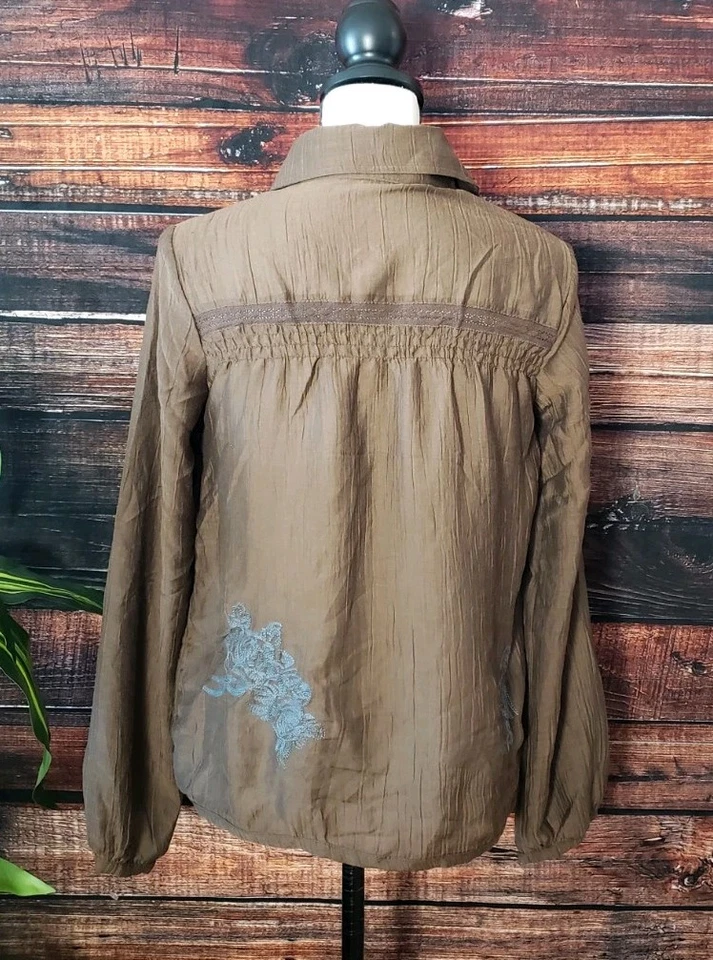 Love Stitch Size Small Ruffle Blouse Embroidered Brown Nylon Puff Sleeve NEW  - Image 4 of 4