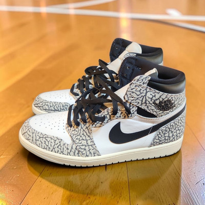 Air Jordan 1 Retro High OG White Cement Sneaker DZ5485-052