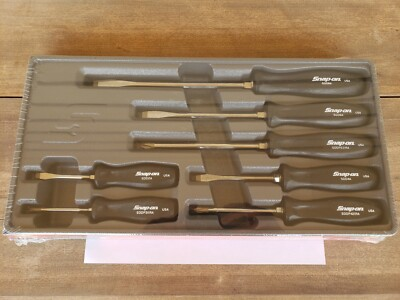 #ad Snap on Tools USA NEW 7pc BLACK Hard Grip Combination Screwdriver Set SDDX70A $319.95