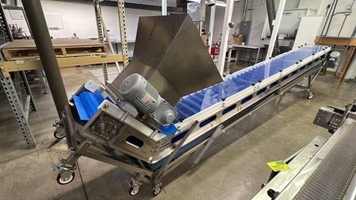 18in Wide X 19ft Long GLOBALTEK IC-006 Plastic Incline Cleated Belt Conveyor