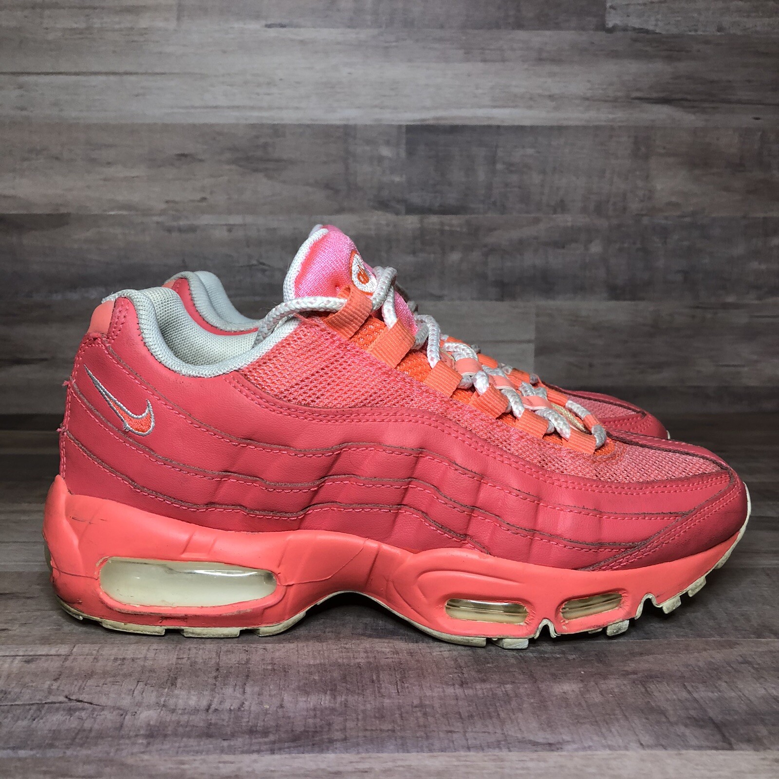 hot pink air max 95