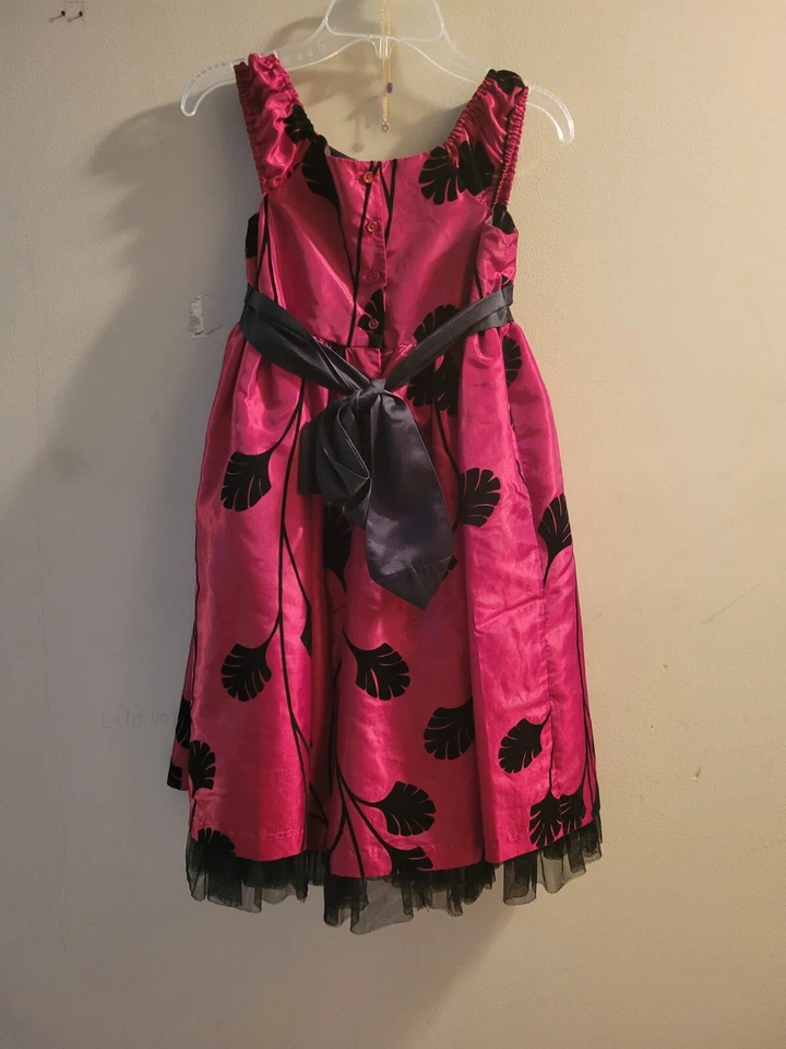 Vestido de Navidad Marmelatta Niñas Talla 6X Rojo Negro Sin Mangas Foto 2 de 3