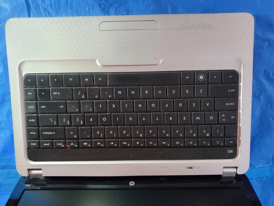 HP Pavilion G42 14"  Laptop/Notebook AMD Turion ll Dual Core 4GB 320GB - Image 2 of 4