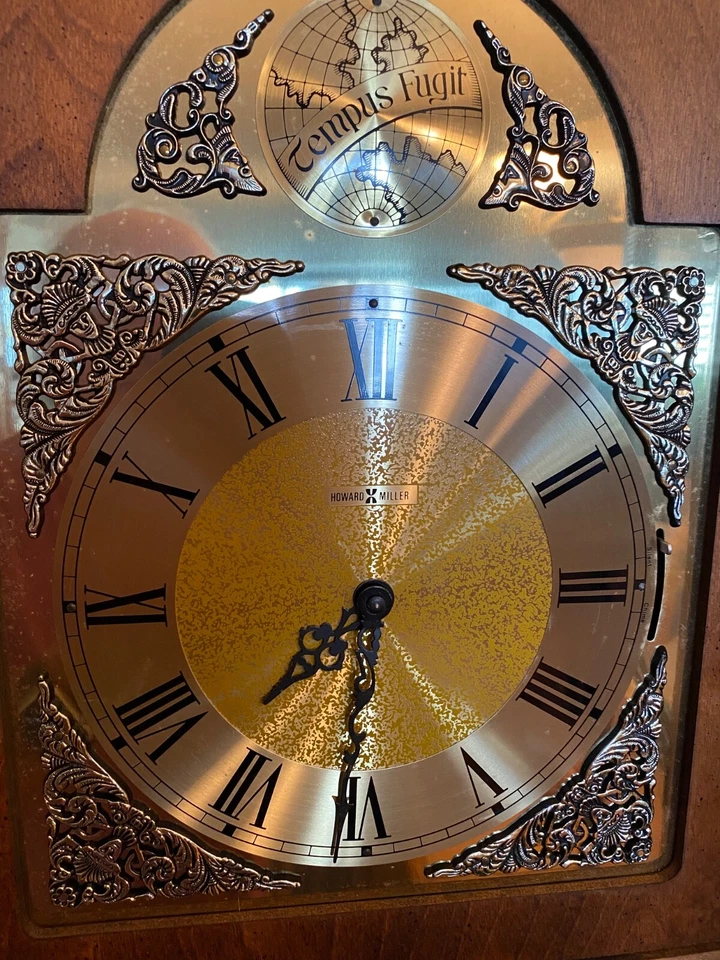 reloj abuelo howard miller usado Foto 3 de 4