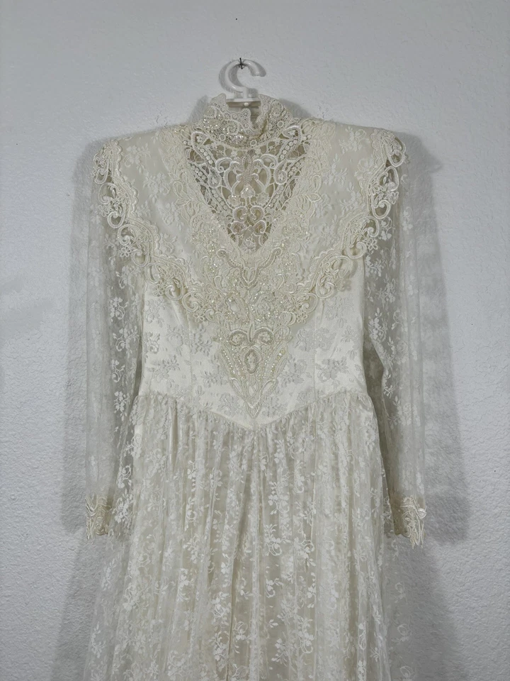 复古 Jessica McClintock 新娘礼服 M 码象牙色蕾丝涤纶长袖 — 第 3/4 张图片
