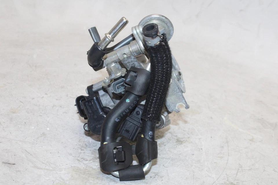 Yamaha SR400 2015 OEM CARROCERÍA DEL ACELERADOR CARROCERÍAS INYECTOR DE COMBUSTIBLE Foto 4 de 4