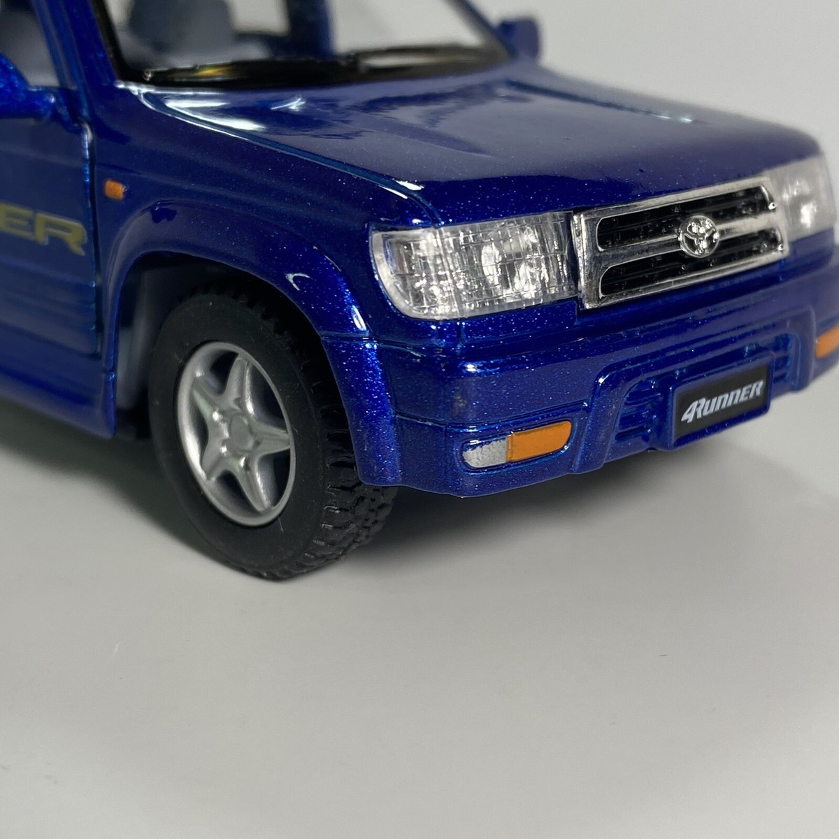 Kinsmart Toyota 4Runner Blue 1:36 Scale Diecast SUV RARE | eBay Kinsmart Toyota 4Runner Blue 1:36 Scale Diecast SUV RARE | eBay