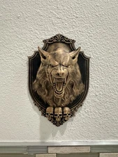 Hand Painted Gothic Werewolf Head Wall Art Plaque Mount Horror Home Decor 9”