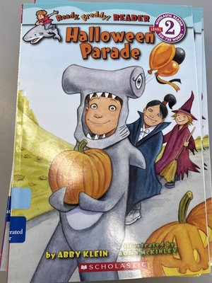 Set of 16 Halloween Parade (Ready, Freddy! Reader, #3) - Paperback - VERY GOOD