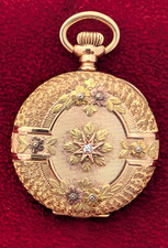Elgin 14kt multi color ornate gold hunter circa 1905 small pocket watch