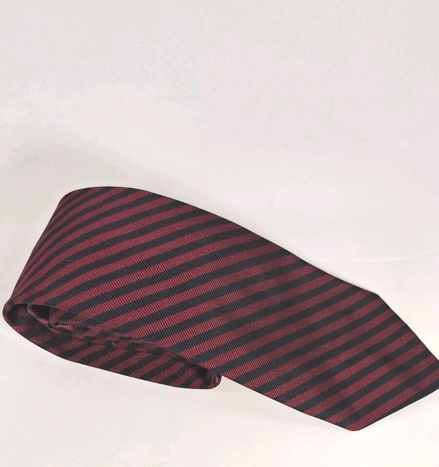 Corbata de Colección BROOKS BROTHERS Seda Borgoña Rayas Negocios Preppy Hecha en EE. UU. Foto 2 de 4